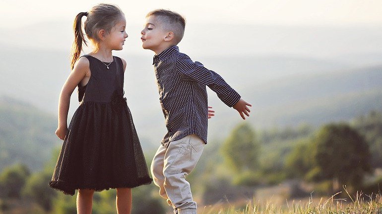 when should a child start dating