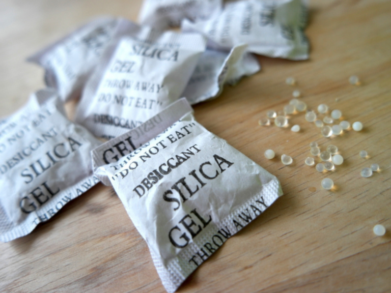 What Happens When You Eat Silica Gel? - AsViral